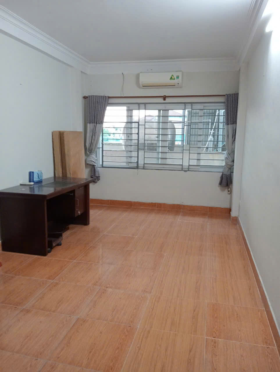 Cho thuê nhà ngõ 259 Vĩnh Hưng, 5 tầng x 37m2, 3 ngủ, 4 WC, 10 Triệu (có thương lượng) - Ảnh 1